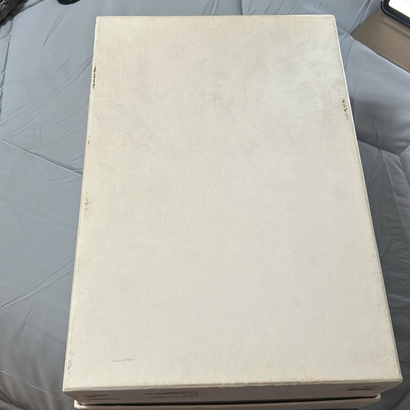 Balenciaga empty box and dust bag - Picture 10 of 10